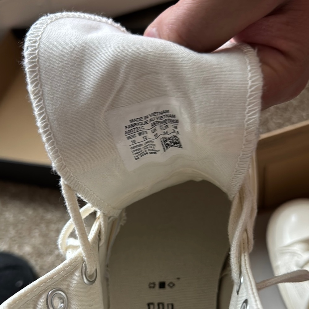 Converse White Sneakers with Canvas Material and Rubber Toe Cap - Picture 5 of 5